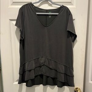 GreenTea Gray Ruffled Relaxed Blouse